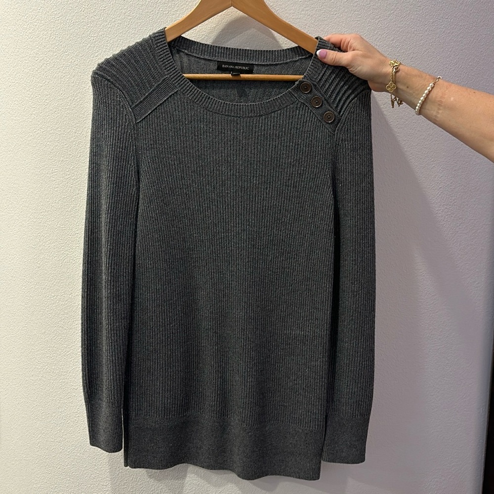 Banana Republic mixed wool Sweater